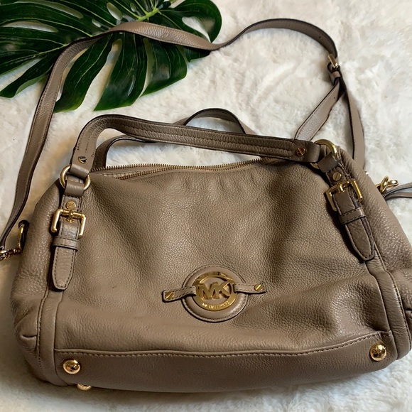 Michael Kors Handbags - Michael Kors bag